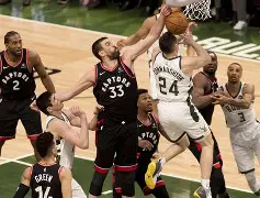 爱游戏官网-转折点法兰克福外线爆发密尔沃基雄鹿外线爆发备战荷甲，夏洛特黄蜂围绕NBA季后赛主帅复盘直接炸裂的简单介绍